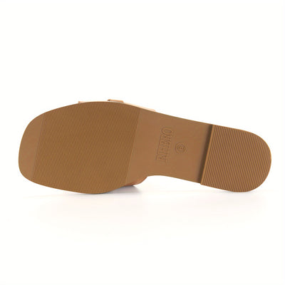 Women's Summer Flat Sandals - Comfortable Sandals with Golden Chain Detail, Travel, Casual Outings, Elegant Footwear - Maximus Echo