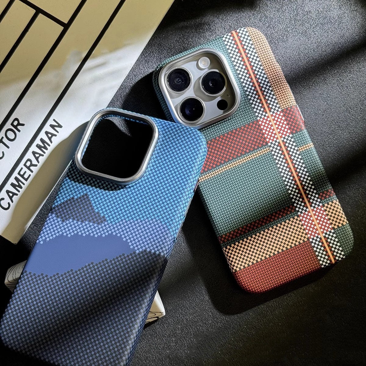 Luminous for Iphone Magnetic Suction iPhone Case Kevlar Texture Smartphone Protector - Maximus Echo